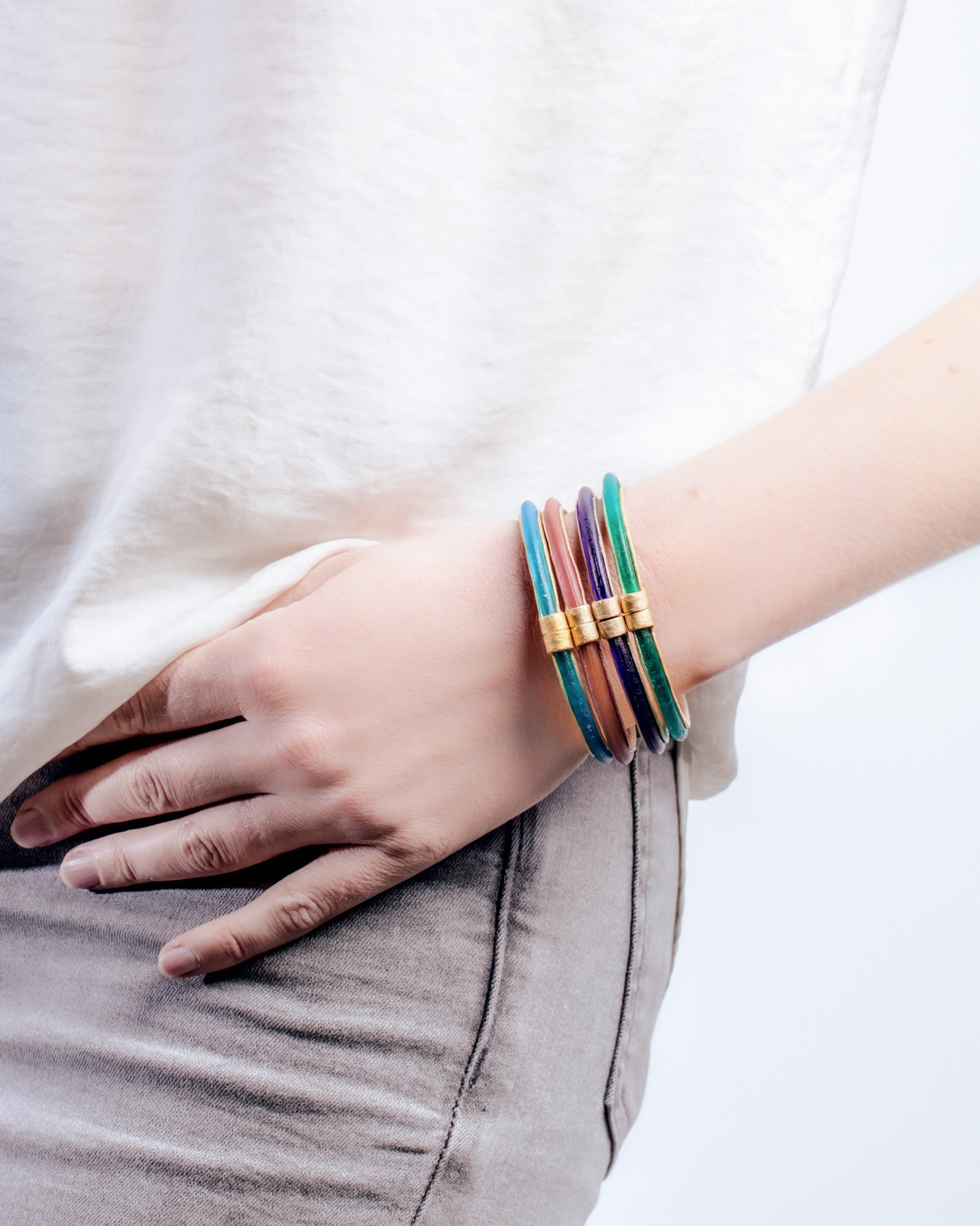 Bubble Magnetic Bangle - Cobalt